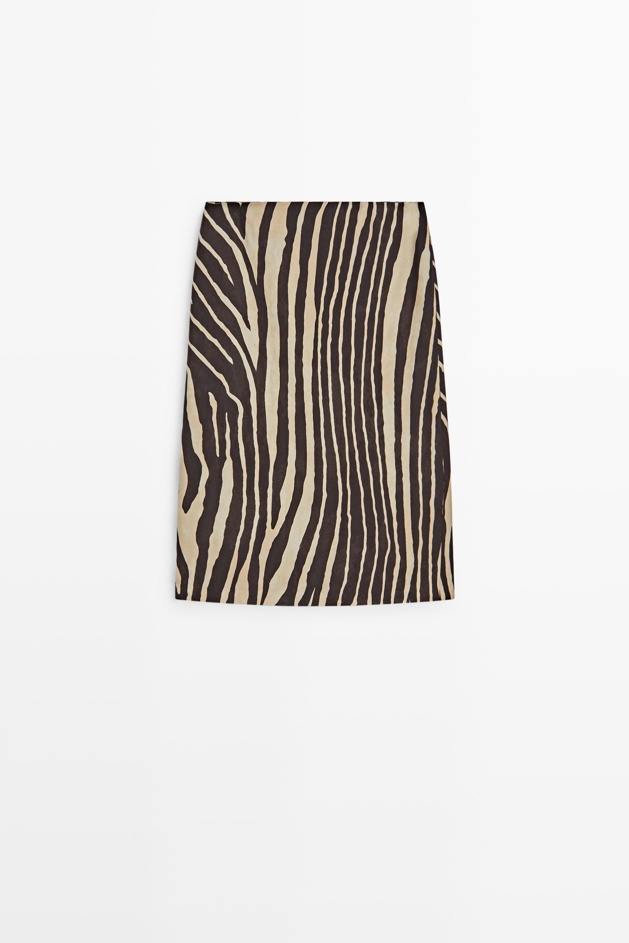 Flowing tube skirt